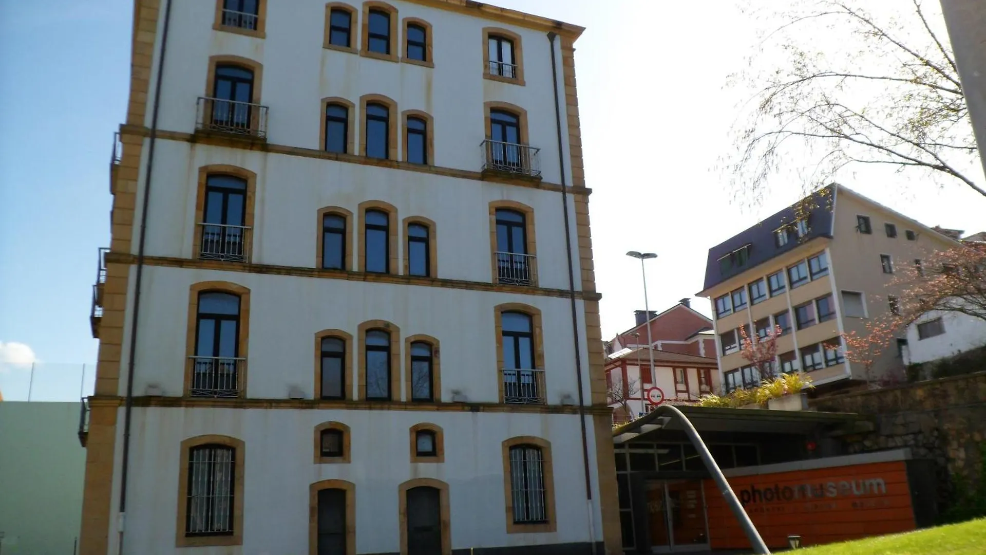 Pension Ipar Zarautz 2*,  Spain